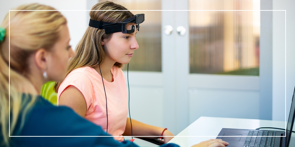 Three20-Recovery-Community_Northwest-Indiana-Recovery_Services_BrainPaint-Sessions A woman retraining her mind with neurofeedback BrainPaint