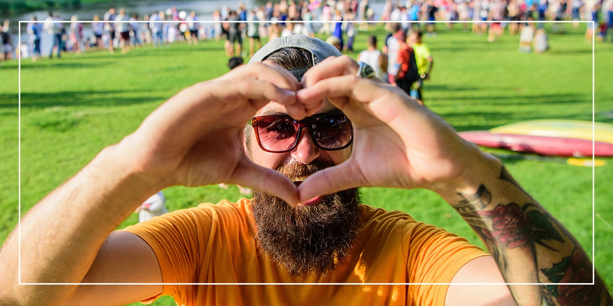 Three20-Recovery-Community_Northwest-Indiana-Recovery_Support_Volunteer A volunteer lending a helping hand at a sober social event